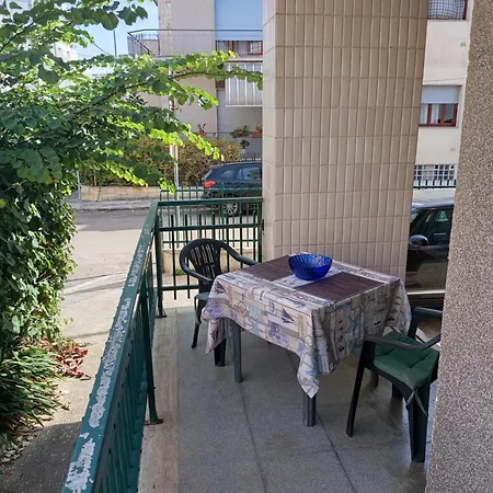 Castello شقة